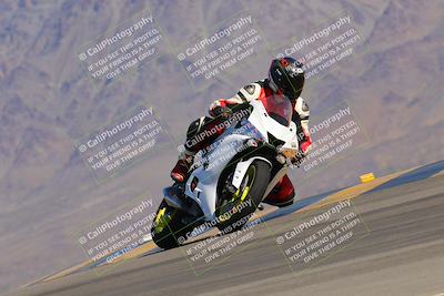 media/Oct-01-2023-SoCal Trackdays (Sun) [[4c570cc352]]/Turn 9 Set 2 (10am)/